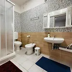 Chowdhury House Bed & Breakfast Mestre