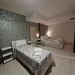 Bed & Breakfast Chowdhury House Mestre