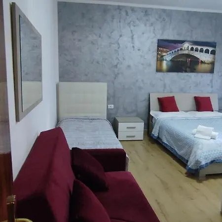 ベッド・アンド・ブレックファスト Chowdhury House