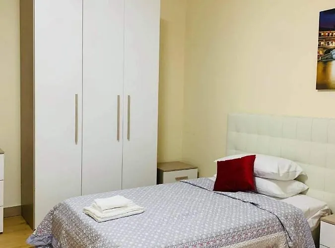 Bed & Breakfast Chowdhury House *