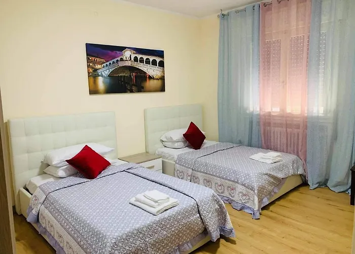 Bed & Breakfast Chowdhury House *