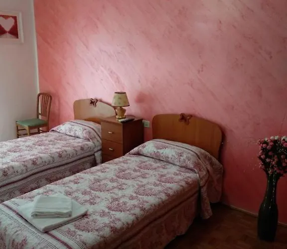 Bed & Breakfast Chowdhury House *