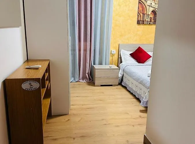 Chowdhury House Bed and breakfast Mestre