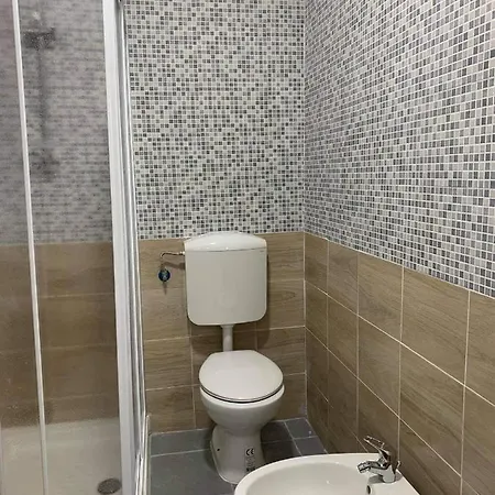 Chowdhury House Bed & Breakfast