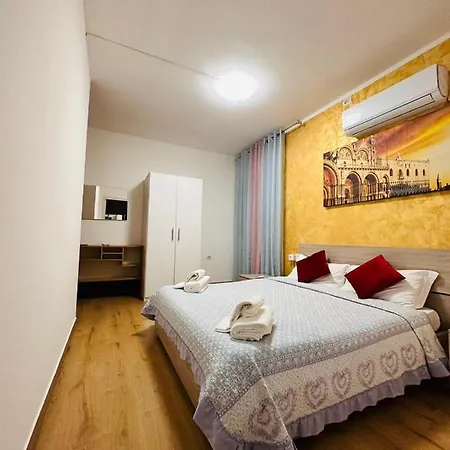 Chowdhury House * Mestre