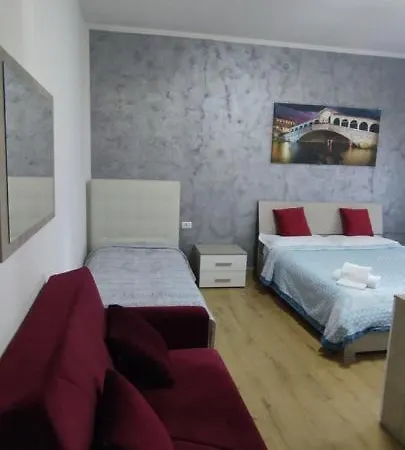 Bed & Breakfast Chowdhury House *