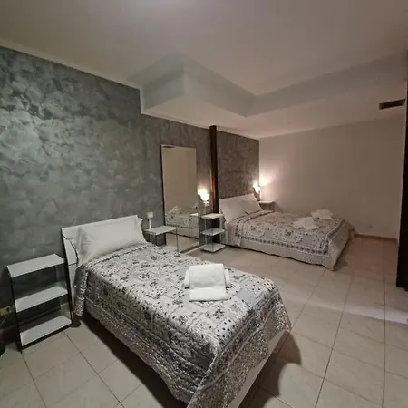 Bed & Breakfast Chowdhury House Mestre